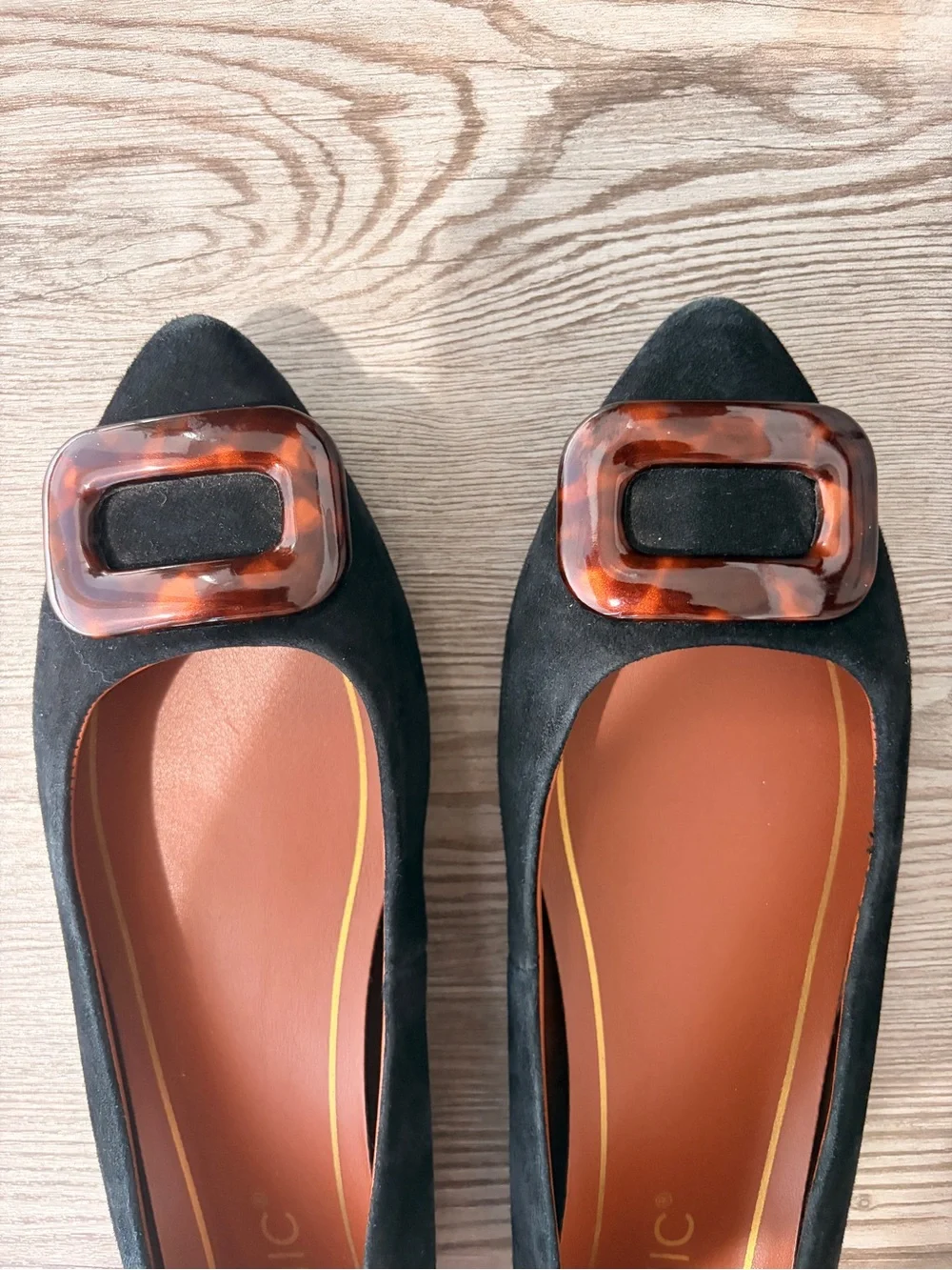 VIONIC BLACK SUEDE LOOK POINTED TOE FLATS WITH TORTOISESHELL BUCKLE, SIZE 7.5 - Picture 2 of 7